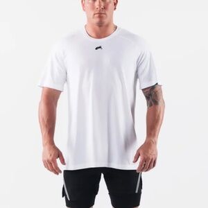 Alphalete Wolf Head Airtech Tee